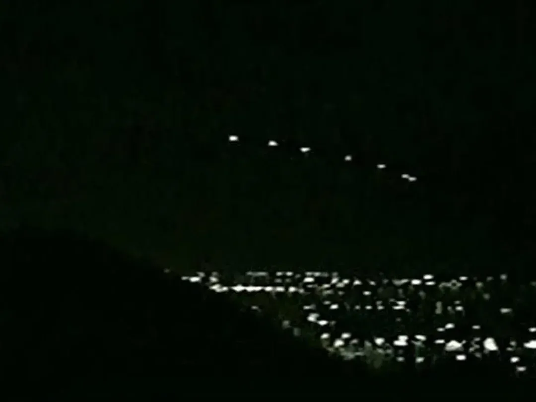Case File — The Phoenix Lights (1997, Arizona & Nevada)