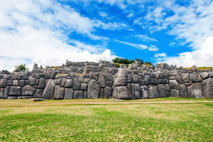 Dossier: Sacsayhuamán